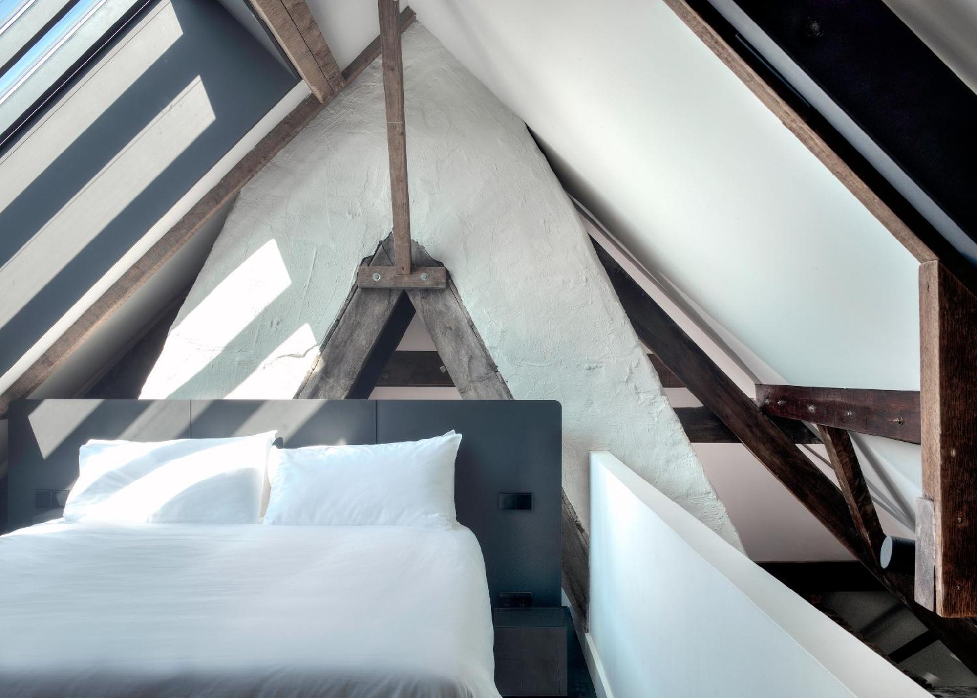 Kazerne Hotel - Member Of Design Hotels Eindhoven Bagian luar foto