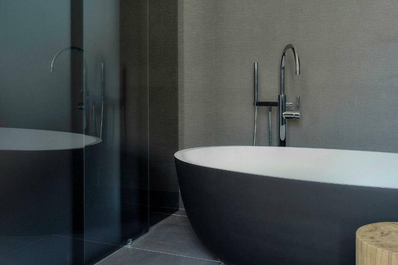 Kazerne Hotel - Member Of Design Hotels Eindhoven Bagian luar foto